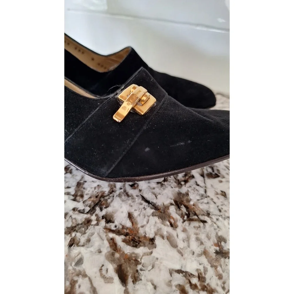 St John Black Suede Block Heel Pumps Square Toe Gold Logo Made in Italy 7.5 B